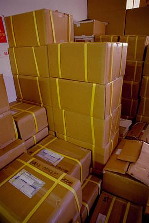 カリモクの机と合わせられるワゴン